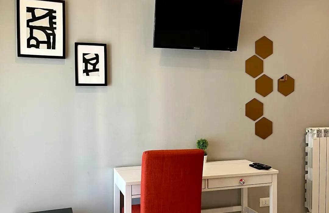 Pretty Tiburtina Room-1